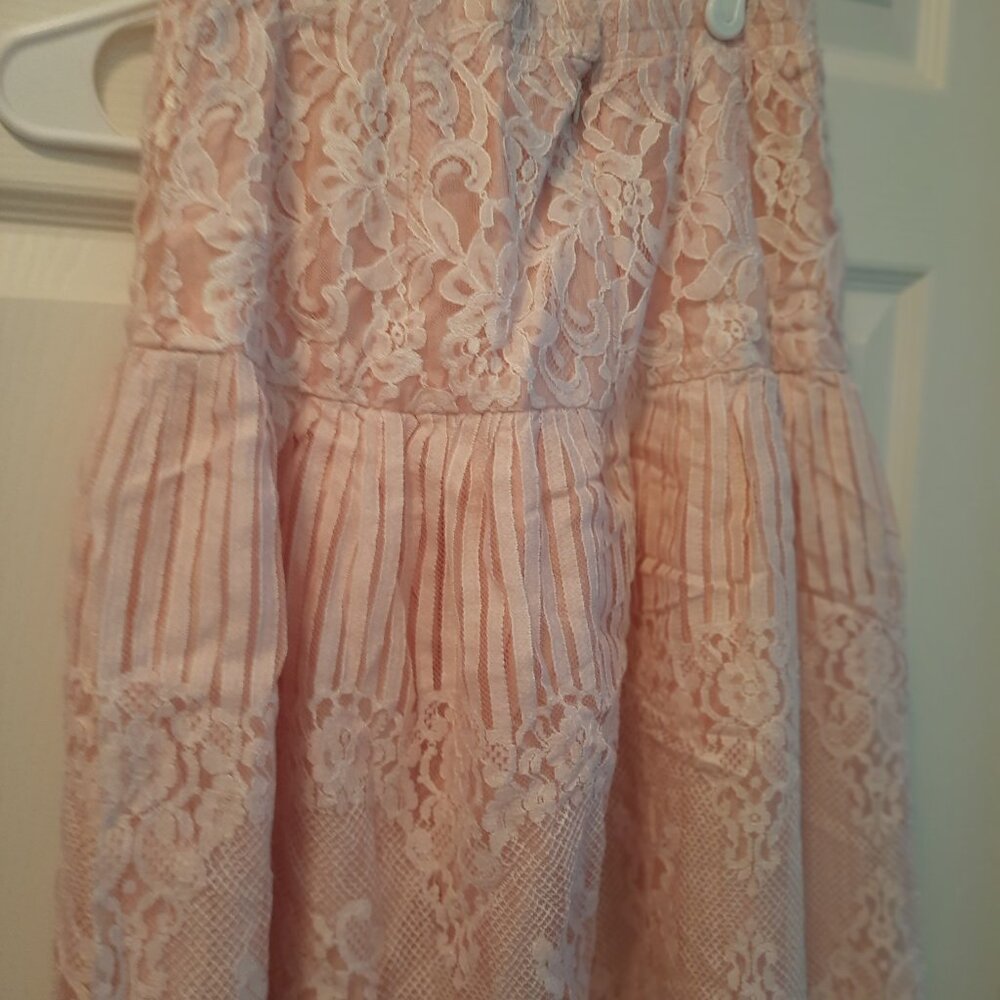 Brand New Elegant Light Peach color Skirt for any Occasions - Picture 2 of 3